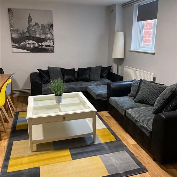 3 Albert Square, NG7 2FH, NOTTINGHAM - Photo 1