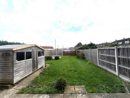 3 bedroom end of terrace house to rent - Photo 3