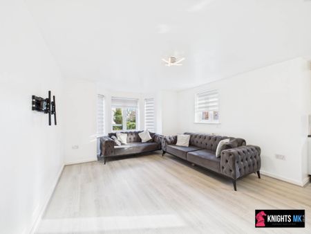 Price £1,000 pcm - Available Now - Unfurnished - Photo 4