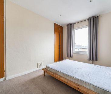 3 bedroom maisonette to rent - Photo 4