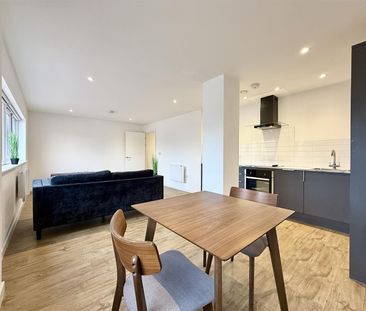 Lincoln House, Bolton - Photo 2