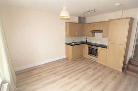 St. Mary Street, Chippenham, SN15 - Photo 3