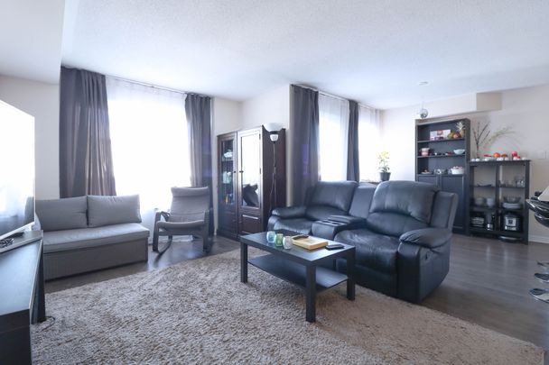 For Lease - 514 Radiant Private, Kanata, Ontario - Photo 1