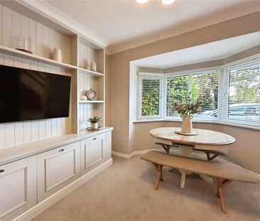 3 bedroom house to rent Holioake Drive, Warwick, Warwickshire, CV34 - Photo 2