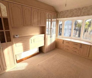 The Broadway, West Bromwich, B71 - Photo 5