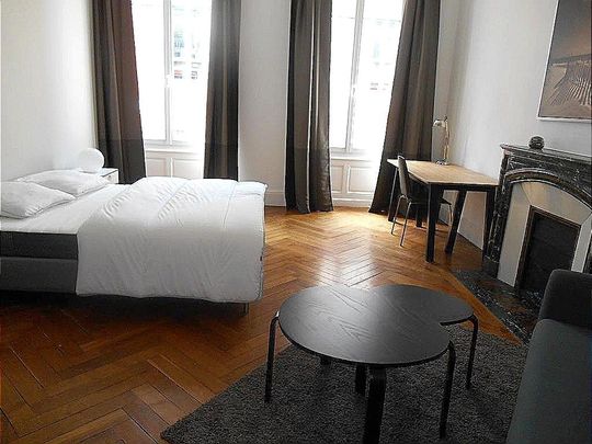 : Appartement 97.0 m² à ST ETIENNE - Photo 1