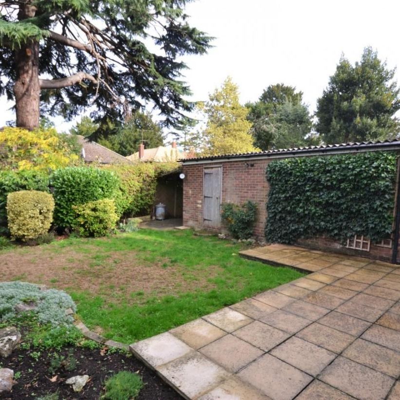 Orchard Crescent, Stevenage, Hertfordshire, SG1 3EW - Photo 1