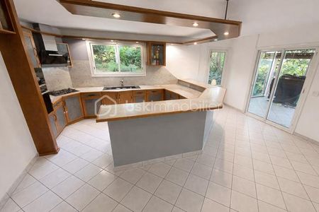 Maison de 200 m² à Saint-Paul - Photo 3