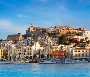 2 bedroom luxury Flat for rent in Ibiza, Spain - Photo 5