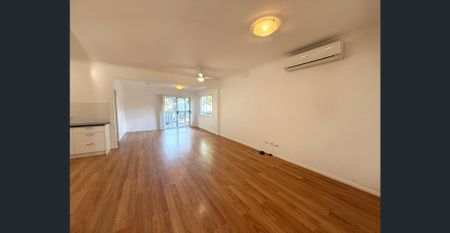 Logan Central - 4 Bedroom Home! - Photo 3