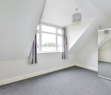 London Road, High Wycombe, Buckinghamshire,HP11 - Photo 1