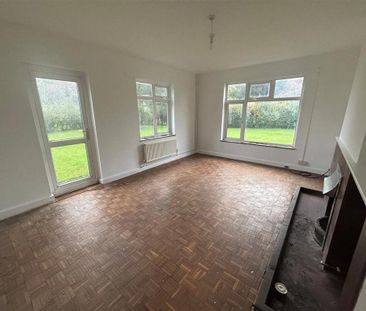 5 bedroom detached house to rent - Photo 4