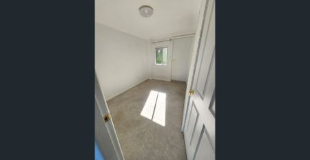 Serene luxury with valley views - Photo 4