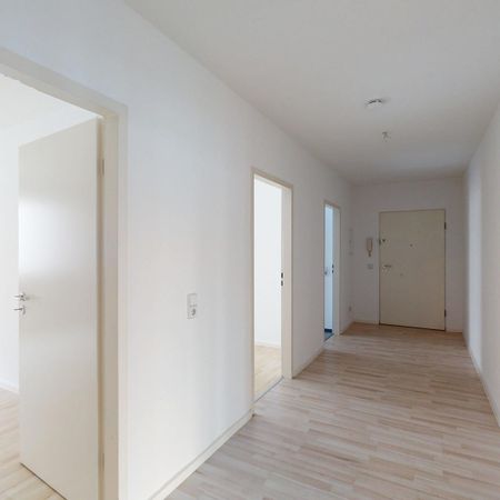 Wohnung im Paulviertel mit Balkon, Aufzug und Tiefgarage! - Photo 4