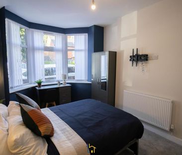 1 bedroom in a house share to rent - Photo 2