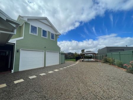 Craftsmen Built Home in Seven Creeks! - Photo 5