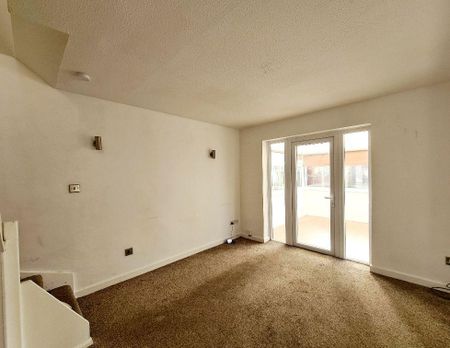 2 bedroom semi-detached house to rent - Photo 2