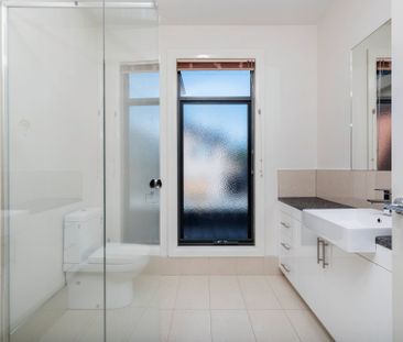 Positioned for convenience - Photo 6