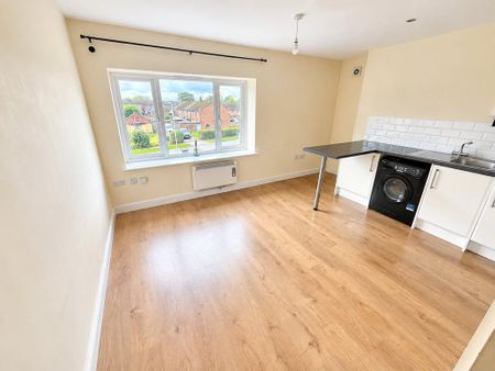 1 bedroom flat to rent - Photo 2