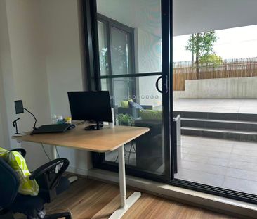 Modern & Convenient Living in the Heart of Asquith - Photo 2