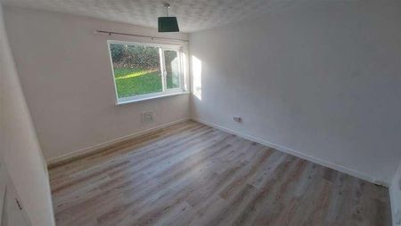 Greenland Crescent, Fairwater, Cardiff, CF5 - Photo 2