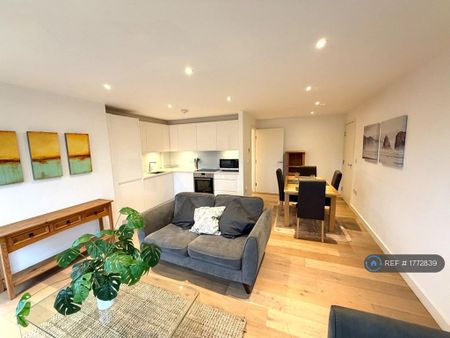 2 bedroom flat to rent - Photo 5