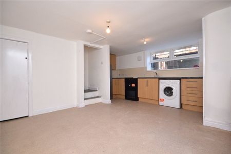 12, Arthington View, Leeds, West Yorkshire, LS10 2ND - Photo 5