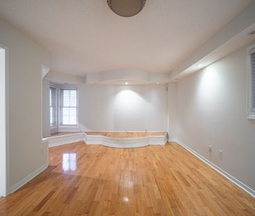 For Lease - 3850 Cedar Hedge Rise, Mississauga, Ontario - Photo 4