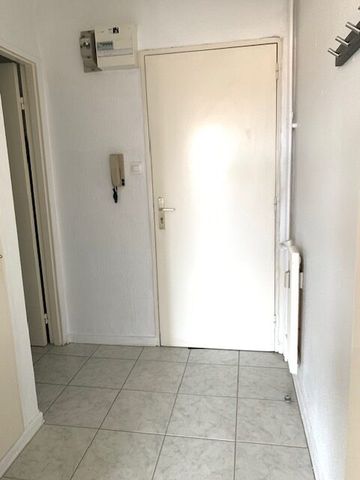 STUDIO meublé à COLMAR - Photo 4