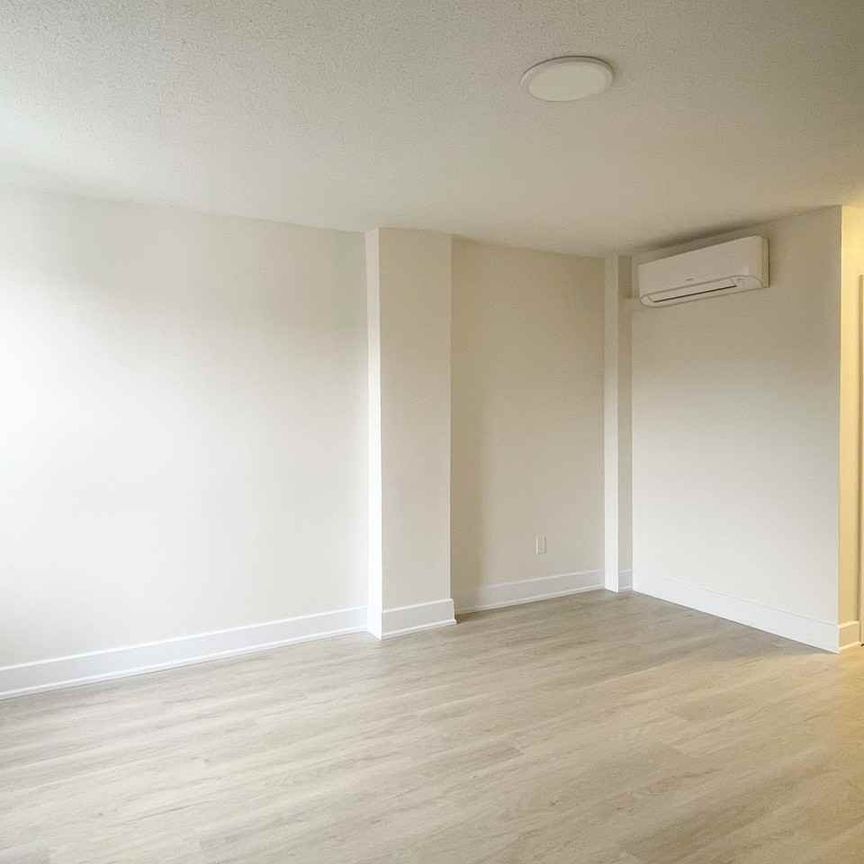 4 Victoria Avenue South apartment — Hamilton, ON (1-Bedroom) - 1 Bedroom - Photo 1