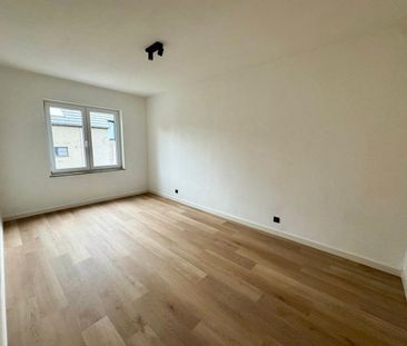 INSTAPKLAAR APPARTEMENT MET 2 TERRASSEN - Photo 3