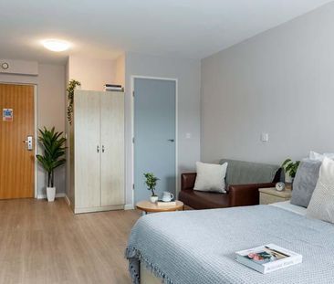 1 bedroom private hall to rent - Photo 5