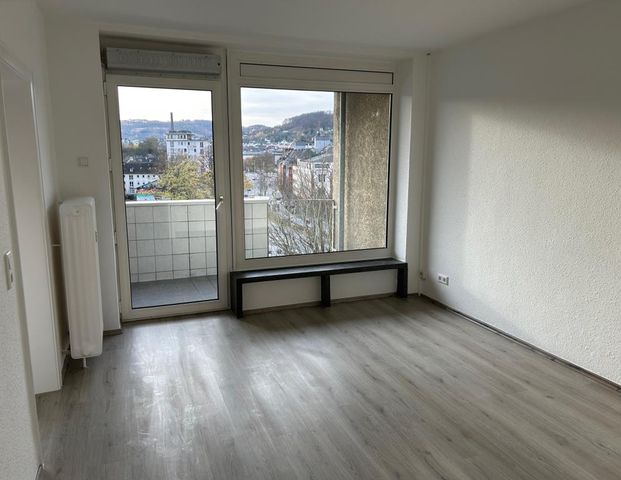 Renovated 2 rooms with balcony and elevator - Photo 1