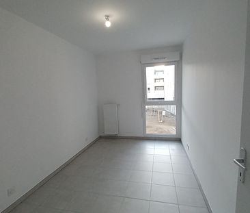 location Appartement T3 DE 60.36m² À ARLES - Photo 5