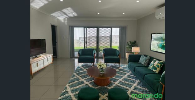 WALK TO THOMAS HASSEL COLLEGE - Photo 1