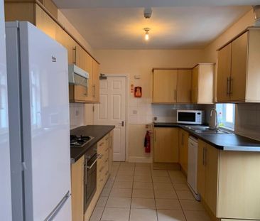 Room in a Shared House, Norris Road, RG6 - Photo 5