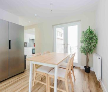 6 bedroom flat share to rent - Photo 4