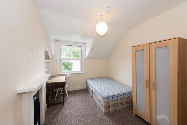 5 bedroom house to rent - Photo 1