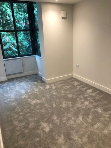 The Vale RH2 - Photo 3