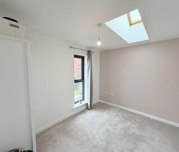 2 bedroom House To Let - Photo 3