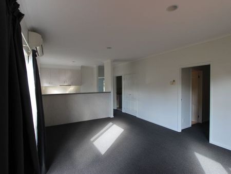 THREE BEDROOM TOWNHOUSE WITH TWO LIVING AREAS - Photo 4