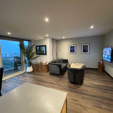 Super Premium - 2 Bed Apartment - 14th Floor - £2200 per month - Photo 3
