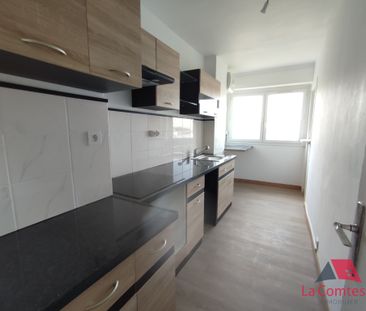 Location Appartement 2 pièces 46m² MARSEILLE 3ème - Photo 2