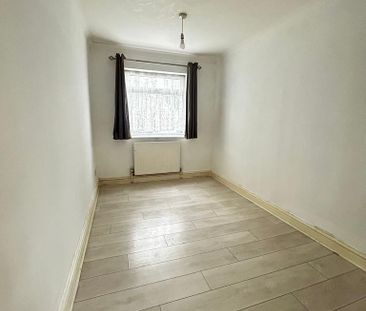 2 bedroom maisonette to rent - Photo 3