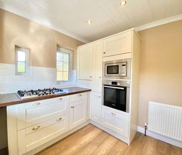 Bay Close, Huddersfield, HD3 - Photo 1