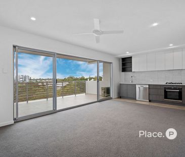 A Sensational Lifestyle Awaits in ‘Dream’ - Ground Floor Unit, with... - Photo 5