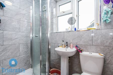 2 bed Mid Terraced House for Rent - Photo 4