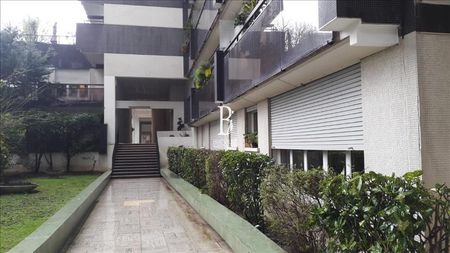 PARIS 163 rue de Charonne, dans bel immeuble un studio entièrement refait à neuf avec pièce de vie, ... Paris (75011) - Photo 4