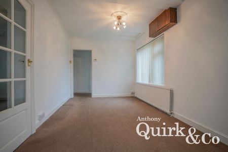 3 bedroom detached bungalow to rent - Photo 2