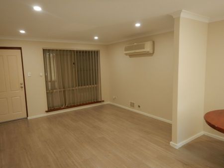 Comfortable, Neat & Tidy Home - Photo 2